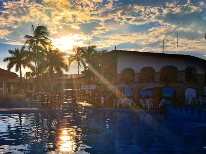 Hotel Maria Isabel Colima Exterior foto