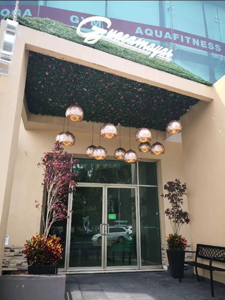 Hotel Maria Isabel Colima Exterior foto